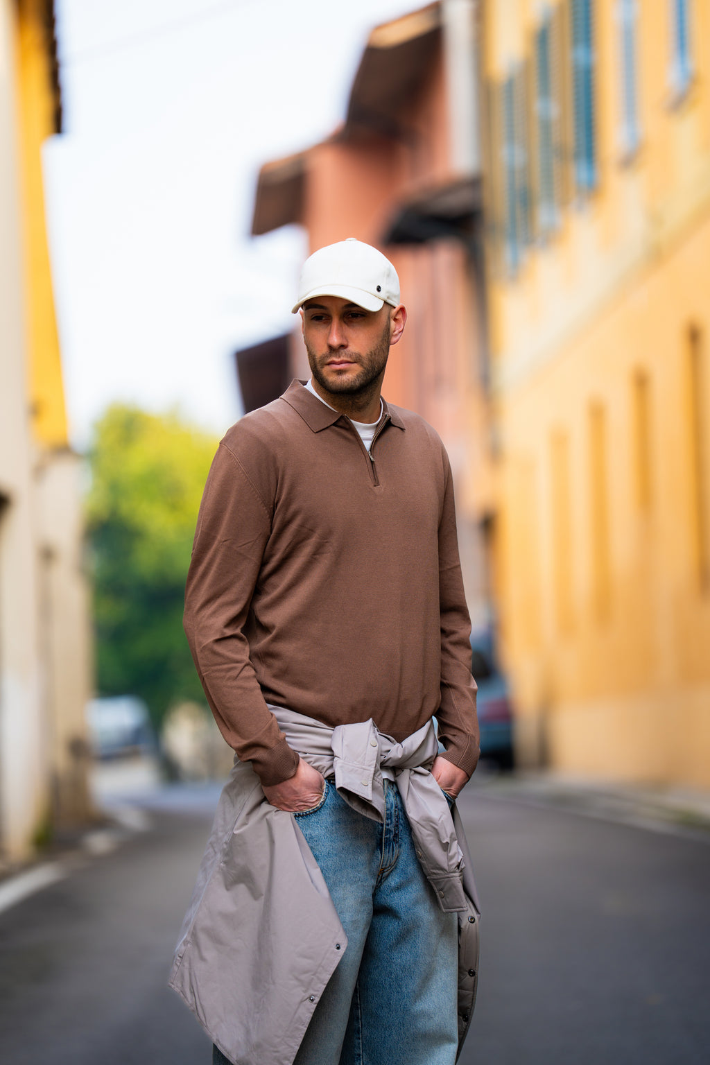 MAGLIONE CON ZIP TABACCO