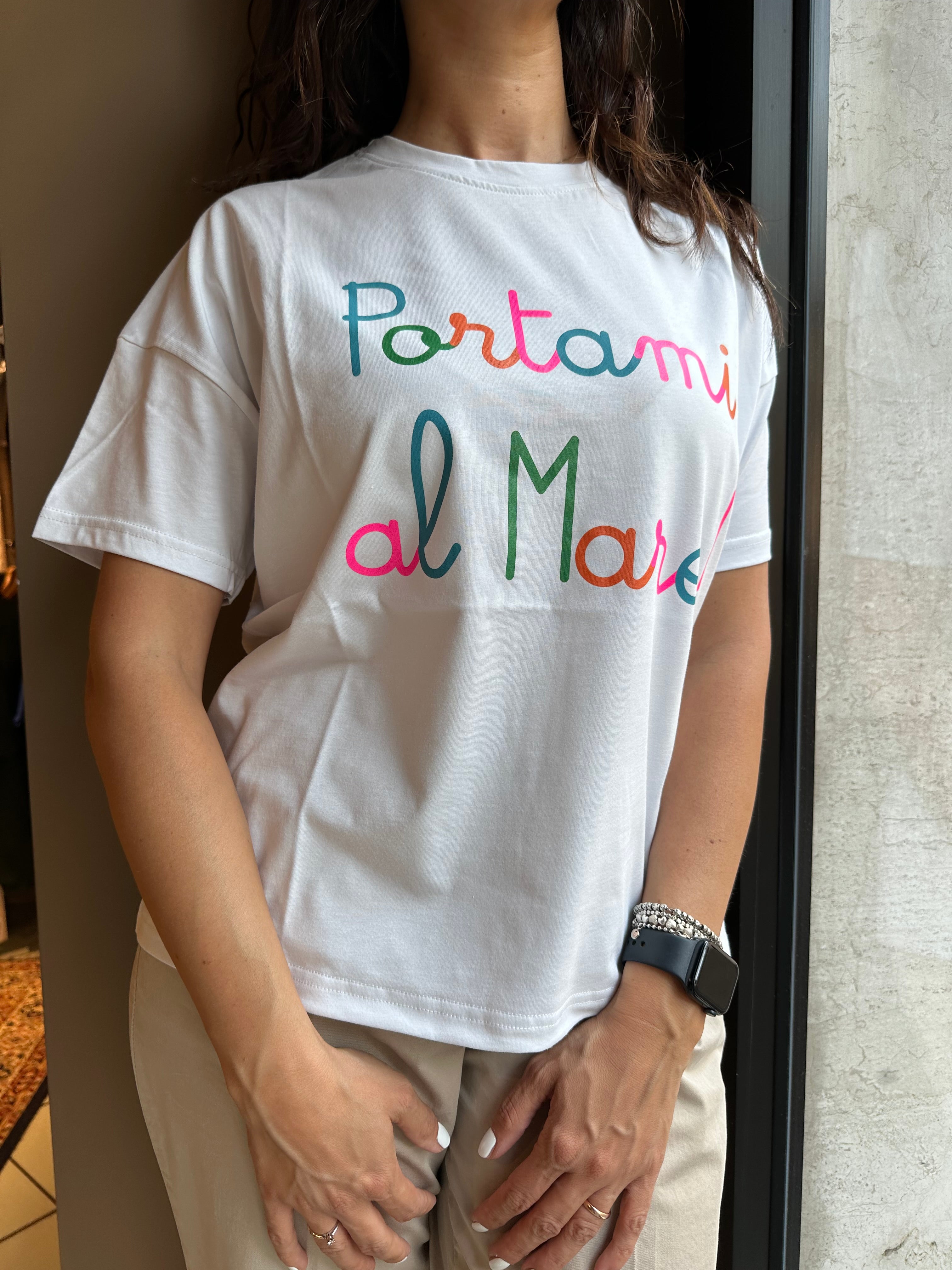 T-SHIRT CON STAMPA