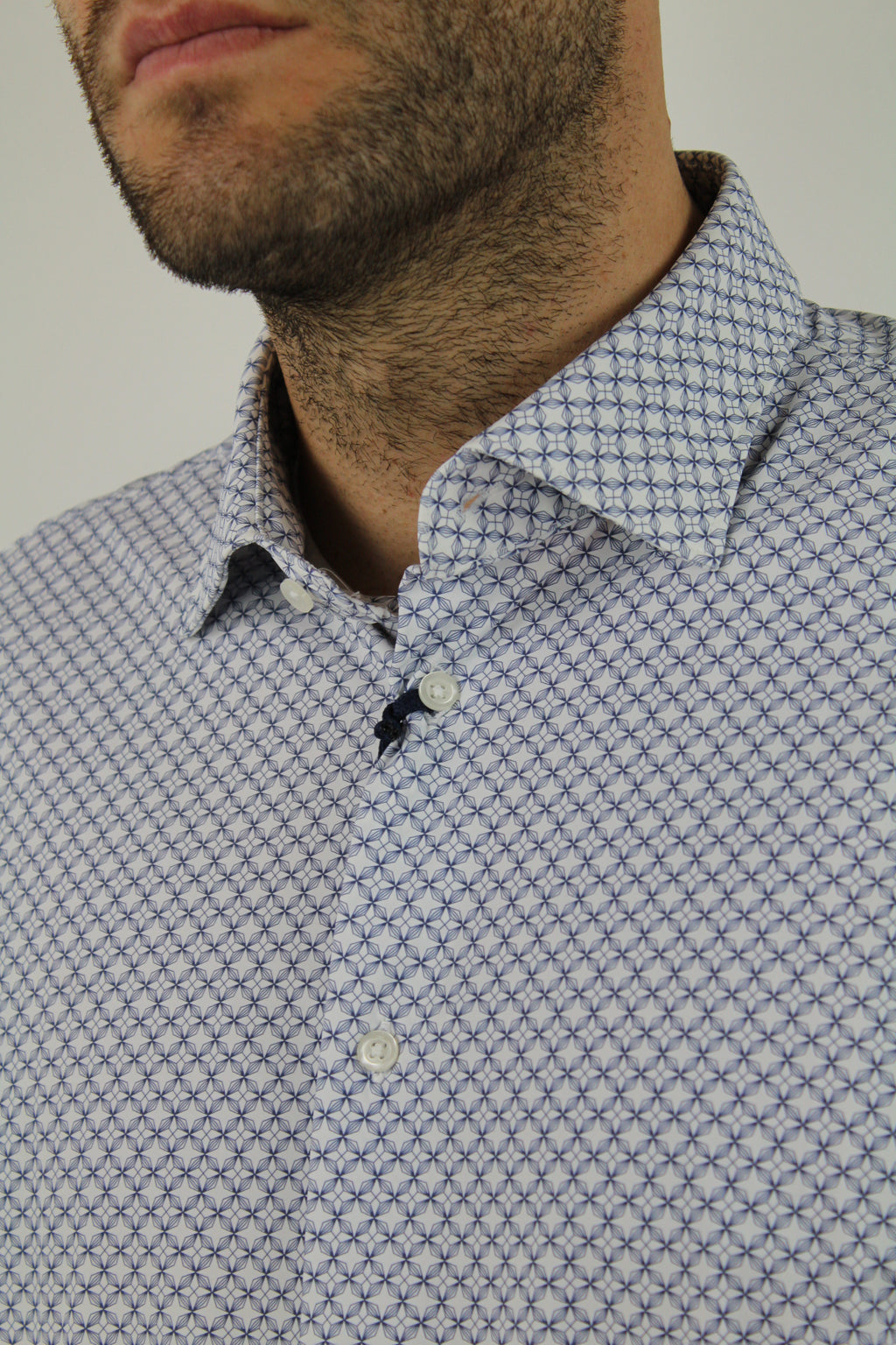 CAMICIA TESSUTO TECNICO 01