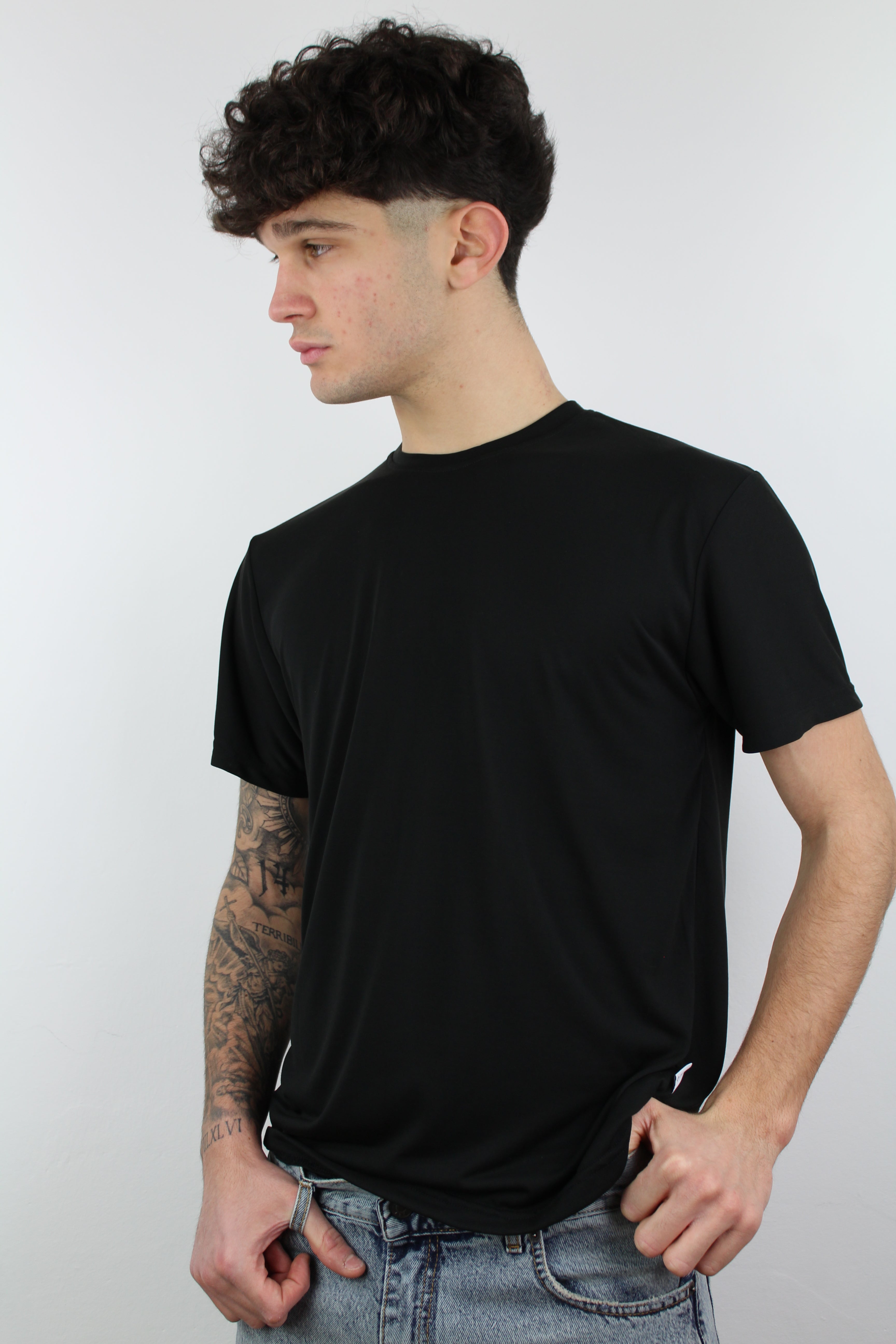 T-SHIRT T 57 NERO
